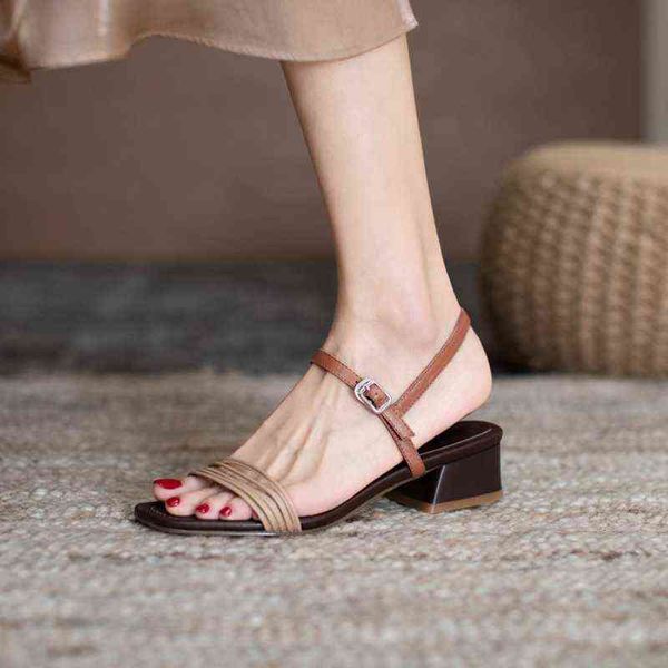 sandels summer women shoes square toe chunky heel leather sandals concise solid narrow band buckle strap for 220303, Black
sandels summer women shoes square toe chunky heel leather sandals concise solid narrow band buckle strap for 220303, Black