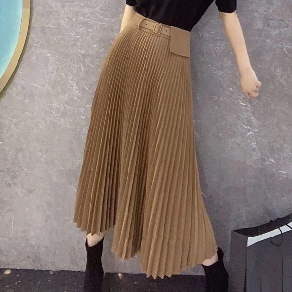 spring autumn women casual elegante solid color over knee loose empire waist black pleated skirt 8y808 210510
spring autumn women casual elegante solid color over knee loose empire waist black pleated skirt 8y808 210510