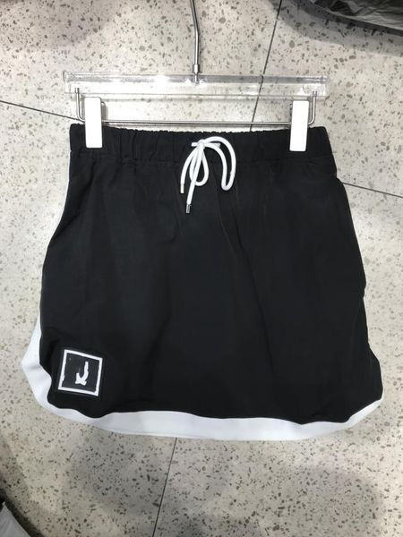 2021 spring and summer new leisure high a-line half skirt elastic band contrast sports shorts women's fashion, Black
2021 spring and summer new leisure high a-line half skirt elastic band contrast sports shorts women's fashion, Black