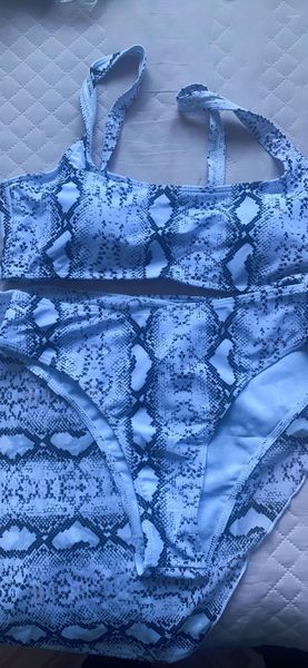 women's tie-dye printed cross-tie chiffon three-piece split bikini swimsuit swimwear, White;black
women's tie-dye printed cross-tie chiffon three-piece split bikini swimsuit swimwear, White;black