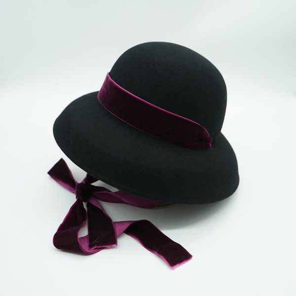 berets 2021 vintage elegant hepburn style velvet straps wool lady bucket cap autumn/winter fashion fisherman hat, Blue;gray
berets 2021 vintage elegant hepburn style velvet straps wool lady bucket cap autumn/winter fashion fisherman hat, Blue;gray
