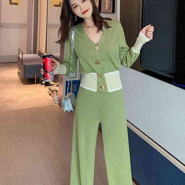 women's tracksuits casual spring two-piece suit women long sleeve patchwork knitwear button short cardigan and solid wide leg pant, Gray
women's tracksuits casual spring two-piece suit women long sleeve patchwork knitwear button short cardigan and solid wide leg pant, Gray
