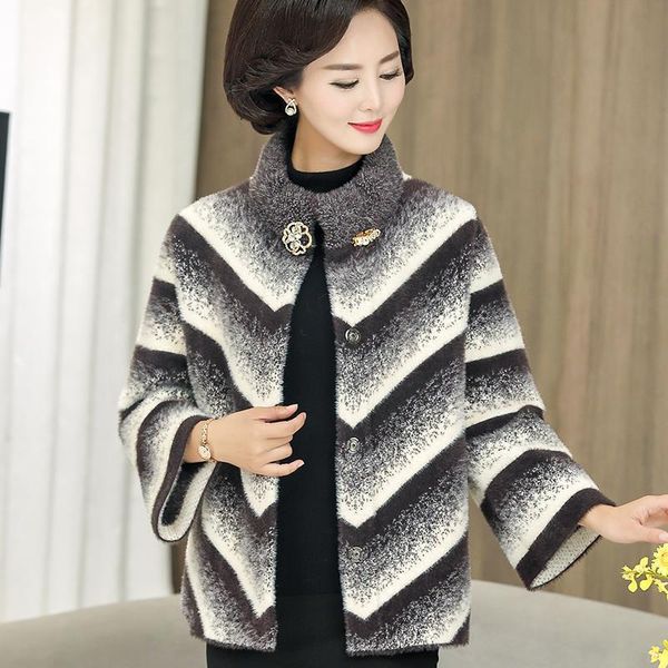 women's fur & faux 2021 autumn winter middle aged and old women casual slim long sleeves blazers female fashion single breasted jacket, Black
women's fur & faux 2021 autumn winter middle aged and old women casual slim long sleeves blazers female fashion single breasted jacket, Black
