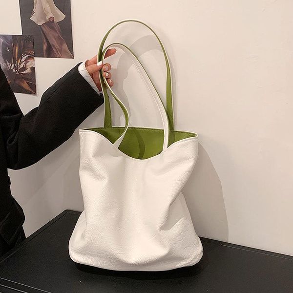 cross body european and american casual ladies large-capacity artificial soft leather underarm tote bag2021 net red fashion shoulder bag
cross body european and american casual ladies large-capacity artificial soft leather underarm tote bag2021 net red fashion shoulder bag