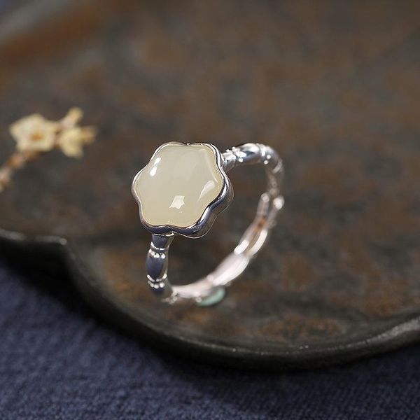 cluster rings simple fashionable personality opening s925 sterling silver hetian jade flower ring for women, Golden;silver
cluster rings simple fashionable personality opening s925 sterling silver hetian jade flower ring for women, Golden;silver