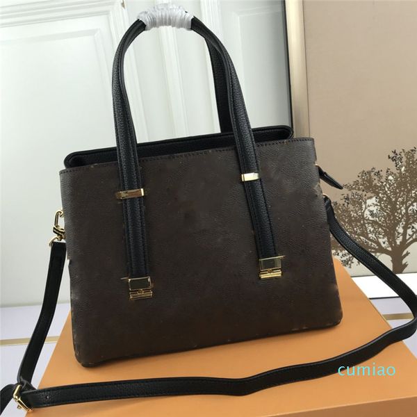 genuine leather womens shoulder tote hand bag gm empriente noir no longer available purse size:30x21x13 v-058
genuine leather womens shoulder tote hand bag gm empriente noir no longer available purse size:30x21x13 v-058
