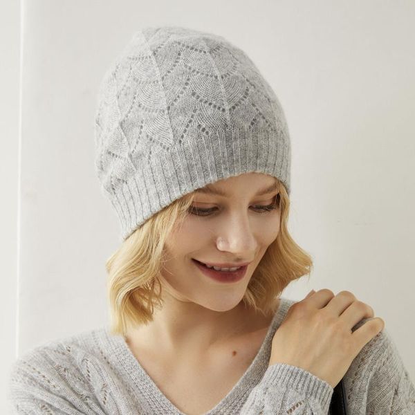 beanies 100% goat cashmere knitted headgears hat women 2021 soft warm thicker hats for girls winter autumn 4 colors fashion
beanies 100% goat cashmere knitted headgears hat women 2021 soft warm thicker hats for girls winter autumn 4 colors fashion
