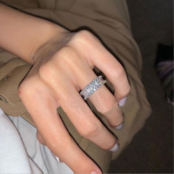 luxury 100% 925 sterling silver simulated diamond wedding engagement cocktail women band rings fine gemstone jewelry wholesale, Slivery;golden
luxury 100% 925 sterling silver simulated diamond wedding engagement cocktail women band rings fine gemstone jewelry wholesale, Slivery;golden