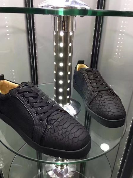 2020 new fashion floral python pattern red sole platform shoes for men and women flat casual snakeskin matte men's designer sneakers, Black
2020 new fashion floral python pattern red sole platform shoes for men and women flat casual snakeskin matte men's designer sneakers, Black
