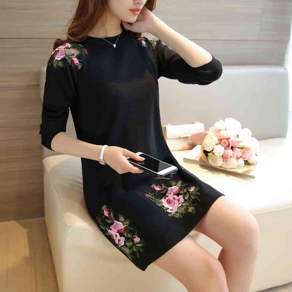 tees peony flower embroidery patch o-neck sweater dress pull femme women long pullovers, White
tees peony flower embroidery patch o-neck sweater dress pull femme women long pullovers, White
