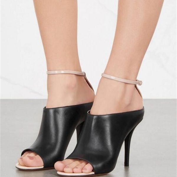 sandals classic style of black leather from women with foot open naked in tornozzle ladies'party shoes high leap 1mm5
sandals classic style of black leather from women with foot open naked in tornozzle ladies'party shoes high leap 1mm5