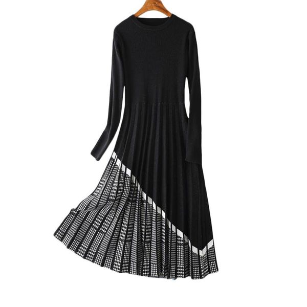 elegant women vintage jacquard knitted sweater pleated dress female long sleeve black elasticity knit casual dresses, Black;gray
elegant women vintage jacquard knitted sweater pleated dress female long sleeve black elasticity knit casual dresses, Black;gray