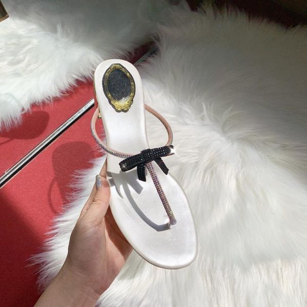 slippers flip-flops female spring summer 2021 rhinestone bow mid-heel sandals korean thick heel t-shaped wmen, Black
slippers flip-flops female spring summer 2021 rhinestone bow mid-heel sandals korean thick heel t-shaped wmen, Black