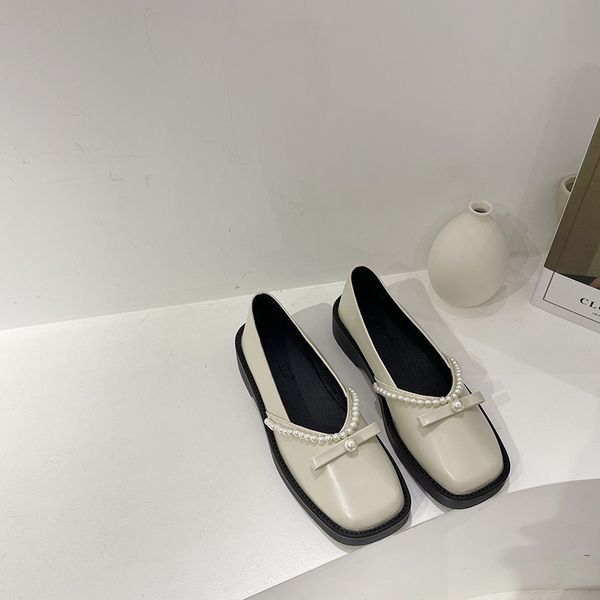 70% off wholesale sandals flip-flops single shoes spring and autumn small leather fashion retro tender england daily suitable for many style, Black
70% off wholesale sandals flip-flops single shoes spring and autumn small leather fashion retro tender england daily suitable for many style, Black