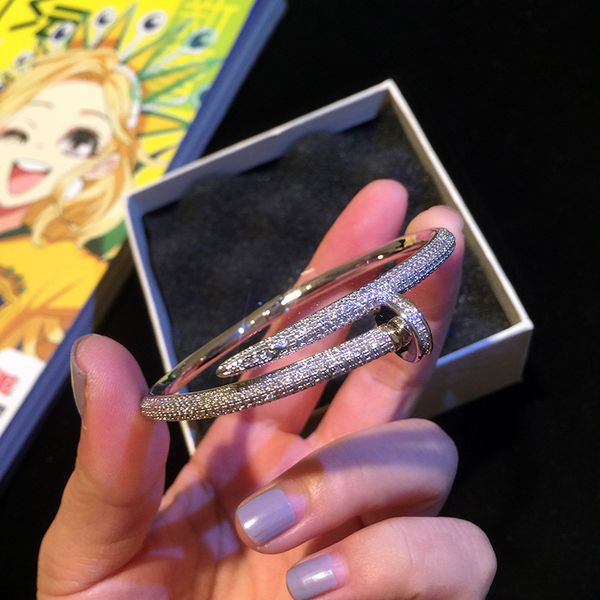 fashion cuff love bracelet women designer jewelry 18k gold plated 925s bangle nails gypsophila diamond bracelets with box, White
fashion cuff love bracelet women designer jewelry 18k gold plated 925s bangle nails gypsophila diamond bracelets with box, White