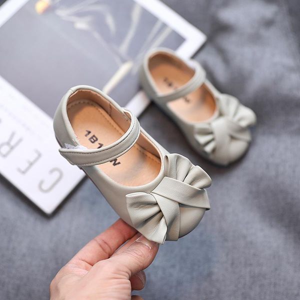 flat shoes autumn kids girls soft leather owtie shaped casual fashion children dance dress baby princess, Black;grey
flat shoes autumn kids girls soft leather owtie shaped casual fashion children dance dress baby princess, Black;grey