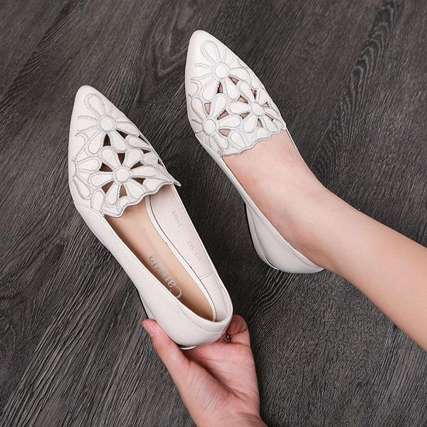 sandals soft hollow breathable embroidered solid color single shoes women 2021 summer and autumn low-heel ladies, Black
sandals soft hollow breathable embroidered solid color single shoes women 2021 summer and autumn low-heel ladies, Black
