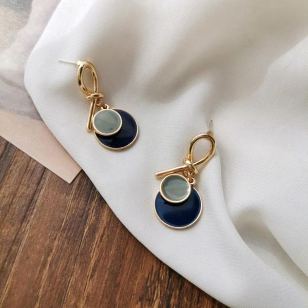stud ruanme contrast color restoring ancient ways knot earrings 2021 female temperament contracted and accessories, Golden;silver
stud ruanme contrast color restoring ancient ways knot earrings 2021 female temperament contracted and accessories, Golden;silver