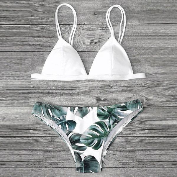 women's swimwear 2021 women vintage bikini set british style print leaves push up padded bra swimsuit 2 piece, White;black
women's swimwear 2021 women vintage bikini set british style print leaves push up padded bra swimsuit 2 piece, White;black