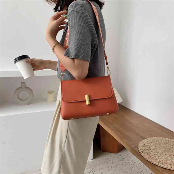 new small square korean style fashion simple pu texture women's single wide shoulder strap slung bag
new small square korean style fashion simple pu texture women's single wide shoulder strap slung bag
