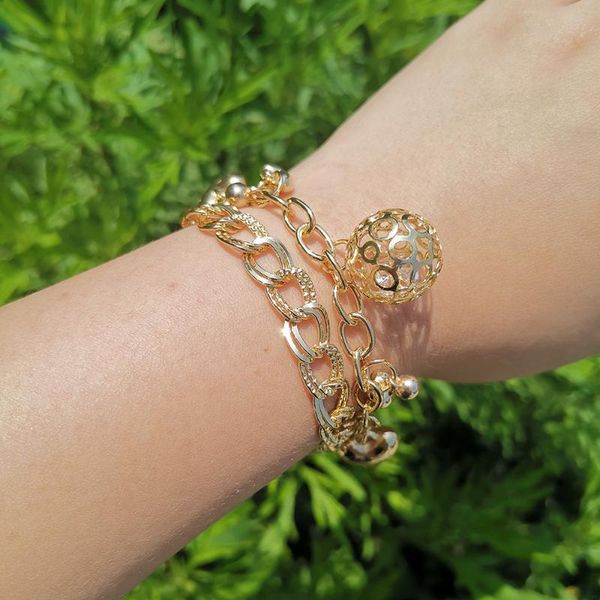 charm bracelets simple hollow out bell bracelet vintage alloy material geometric circular love for women fashion luxury jewelry, Golden;silver
charm bracelets simple hollow out bell bracelet vintage alloy material geometric circular love for women fashion luxury jewelry, Golden;silver