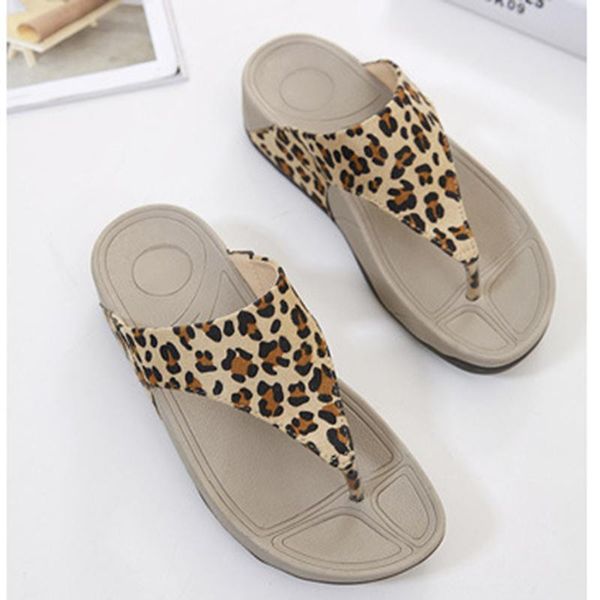 slippers casual sandals and 2021 open toe square head flat bottom summer leisure, Black
slippers casual sandals and 2021 open toe square head flat bottom summer leisure, Black