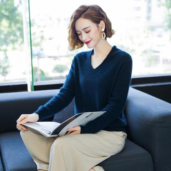 women's sweaters 2021 autumn and winter cashmere sweater ladies pullover thick short knitted loose v-neck bottoming shirt, White;black
women's sweaters 2021 autumn and winter cashmere sweater ladies pullover thick short knitted loose v-neck bottoming shirt, White;black