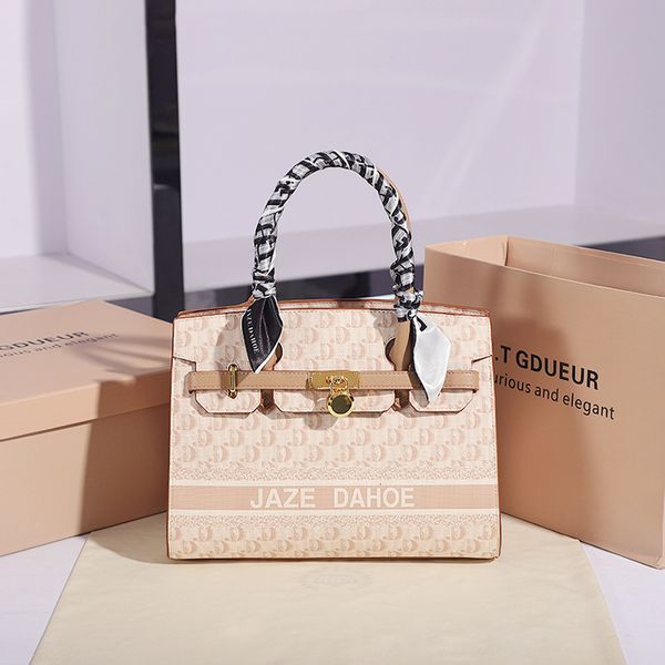 axillary package hong kong it gdueur leather large capacity handbag 2021 messenger mother's women's summer
axillary package hong kong it gdueur leather large capacity handbag 2021 messenger mother's women's summer