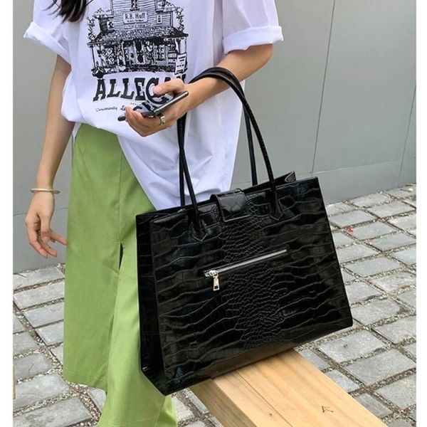 evening bags fashion elegant 2021 crocodile pattern women tote shoulder handbag large capacity shopping lady travel purse casual
evening bags fashion elegant 2021 crocodile pattern women tote shoulder handbag large capacity shopping lady travel purse casual