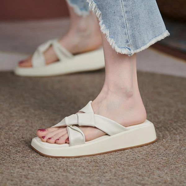 slippers 2021 flat luxury slides designer summer soft rome fabric fashion casual concise rubber, Black
slippers 2021 flat luxury slides designer summer soft rome fabric fashion casual concise rubber, Black
