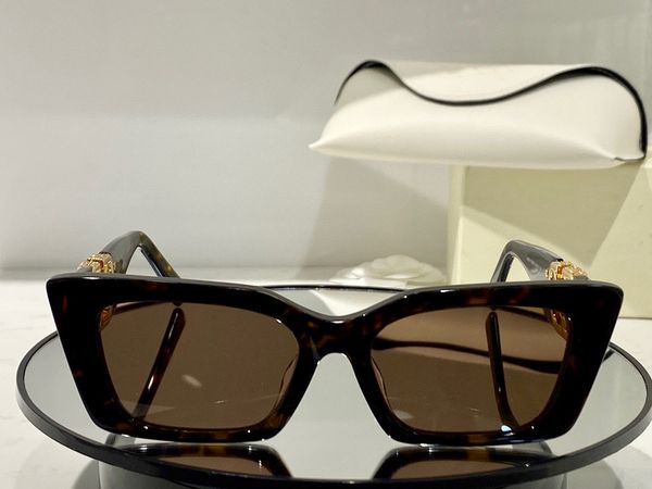 sunglasses for women summer cat eye style anti-ultraviolet retro shield lens plate full frame fashion eyeglasses random box, White;black
sunglasses for women summer cat eye style anti-ultraviolet retro shield lens plate full frame fashion eyeglasses random box, White;black