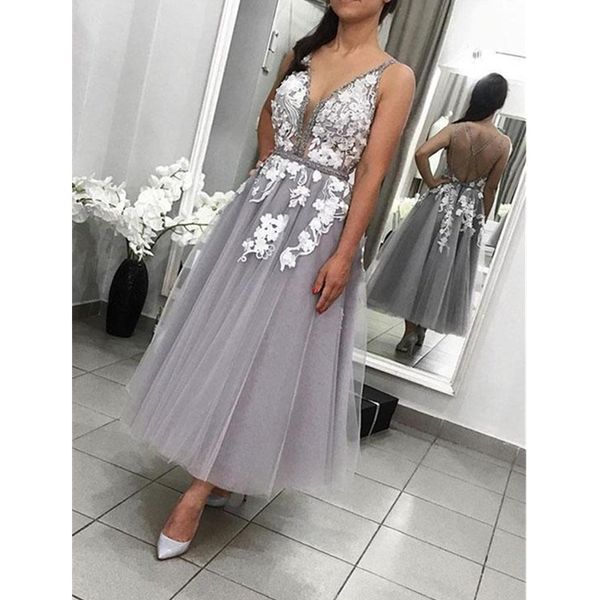 fashion celebrity cocktail dresses lovely v-neck appliqued homecoming dress stylish tiered beaded lace short prom gowns, Black
fashion celebrity cocktail dresses lovely v-neck appliqued homecoming dress stylish tiered beaded lace short prom gowns, Black