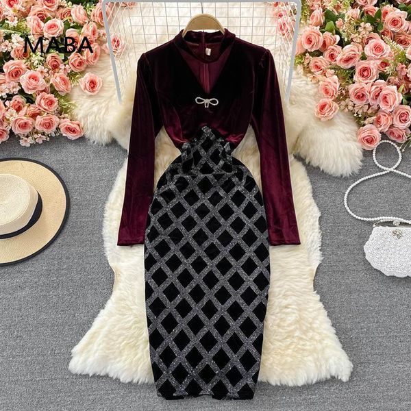 casual dresses 2021 autumn winter women velvet bodycon black dress v-neck long sleeve diamond bag hip mid calf elegant temperament, Black;gray
casual dresses 2021 autumn winter women velvet bodycon black dress v-neck long sleeve diamond bag hip mid calf elegant temperament, Black;gray
