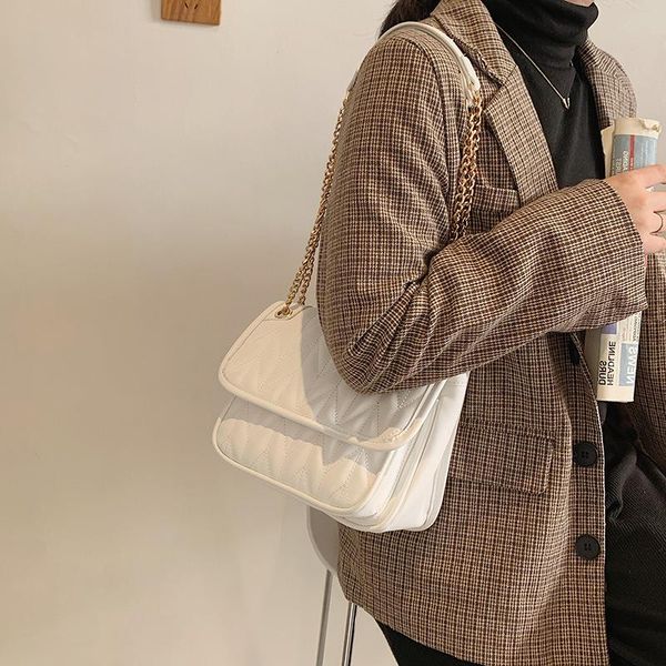 spring messenger summer bag stitching solid simple fashion shoulder women's color new chain and large-capacity sxrti
spring messenger summer bag stitching solid simple fashion shoulder women's color new chain and large-capacity sxrti