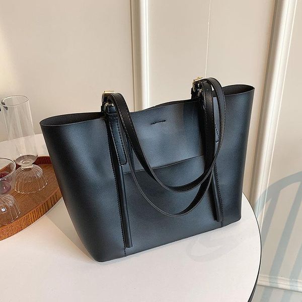 evening bags european and american leisure big bag 2021 fashion tote shoulder large capacity mommy travel portable female
evening bags european and american leisure big bag 2021 fashion tote shoulder large capacity mommy travel portable female