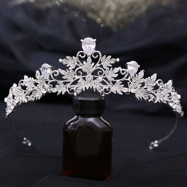 hair clips & barrettes slbridal alloy rhinestone crystal cubic zircon bridal tiara princess crown wedding accessories women dress prom jewel, Golden;silver
hair clips & barrettes slbridal alloy rhinestone crystal cubic zircon bridal tiara princess crown wedding accessories women dress prom jewel, Golden;silver