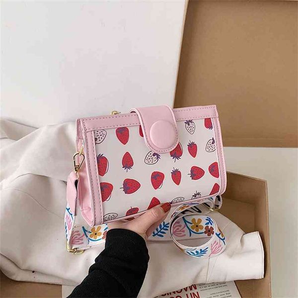ins 2021 new women's korean printed strawberry single wide shoulder belt cross net red small square bag
ins 2021 new women's korean printed strawberry single wide shoulder belt cross net red small square bag