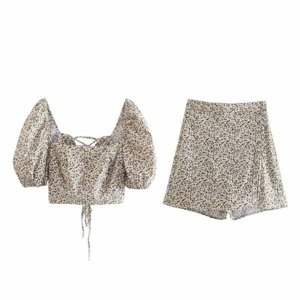women's tracksuits 2021 elegant summer fashion square neck halter + high-waist floral shorts sweet and fashionable short 2-piece wear, Gray
women's tracksuits 2021 elegant summer fashion square neck halter + high-waist floral shorts sweet and fashionable short 2-piece wear, Gray