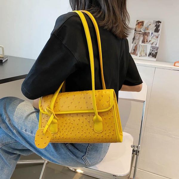 evening bags 2021 retro underarm shoulder bag for women small massager luxury designer bolsa feminina purses and handbags high capacity
evening bags 2021 retro underarm shoulder bag for women small massager luxury designer bolsa feminina purses and handbags high capacity