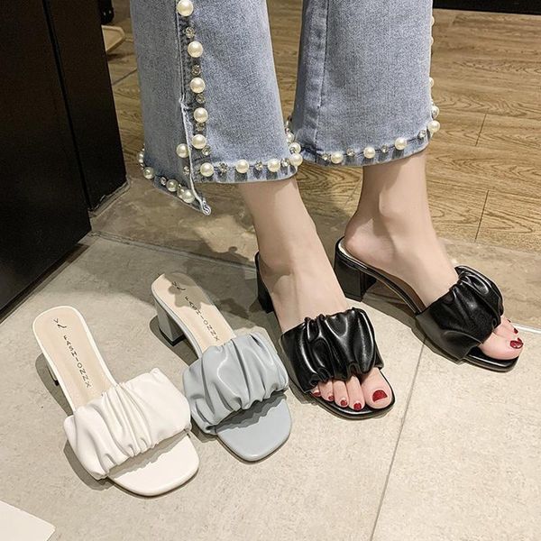 slippers 2021 women flip flops high heels fashion summer ladies casual shoes sandals solid female square heel, Black
slippers 2021 women flip flops high heels fashion summer ladies casual shoes sandals solid female square heel, Black