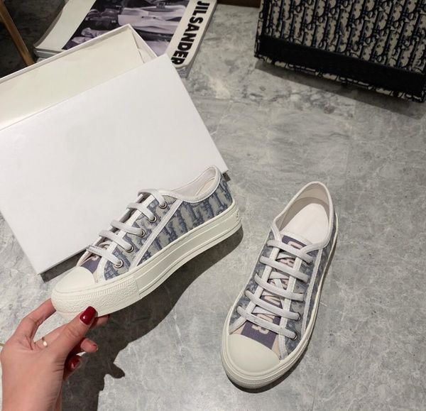 designer shoes leather lace up platform oversized sole sneakers trainers 2022 men women velvet suede fashion breathable outdoor flat sneaker, Black
designer shoes leather lace up platform oversized sole sneakers trainers 2022 men women velvet suede fashion breathable outdoor flat sneaker, Black