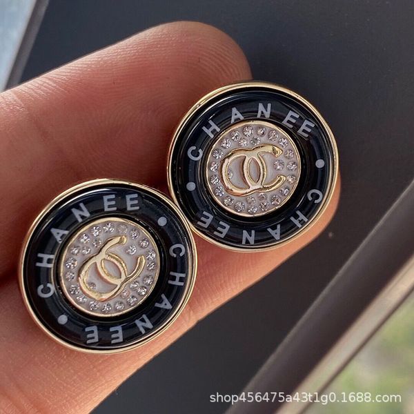 studs earrings 21 letters diamond studded small fragrant wind female circle simple temperament anti allergy s925 silver, Golden;silver
studs earrings 21 letters diamond studded small fragrant wind female circle simple temperament anti allergy s925 silver, Golden;silver