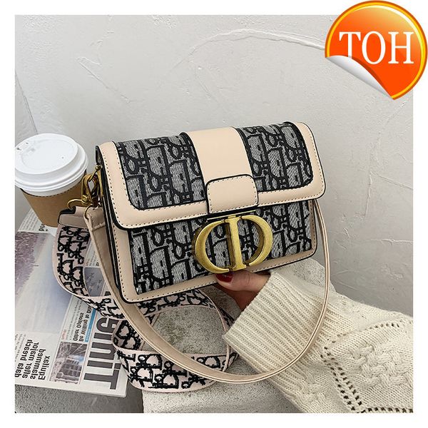 2021 autumn and winter new texture senior niche design women's fashion versatile popular one shoulder messenger bag
2021 autumn and winter new texture senior niche design women's fashion versatile popular one shoulder messenger bag