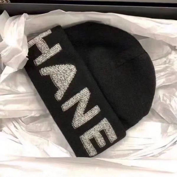 2022 fashion high-quality beanie knitted hat classical sports skull caps ladies casual outdoor warm for man's hot, Blue;gray
2022 fashion high-quality beanie knitted hat classical sports skull caps ladies casual outdoor warm for man's hot, Blue;gray