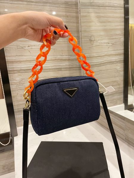 women's dark blue canvas camera bag can be carried with one shoulder and crossbody
women's dark blue canvas camera bag can be carried with one shoulder and crossbody