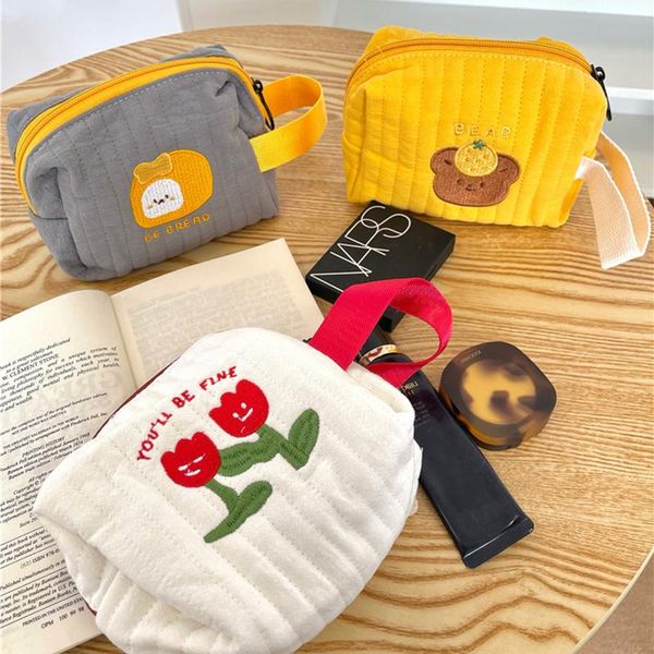 cosmetic bags & cases ins bag women embroidery toast bear large capacity makeup cute korean travel wash beauty storage case mo93
cosmetic bags & cases ins bag women embroidery toast bear large capacity makeup cute korean travel wash beauty storage case mo93