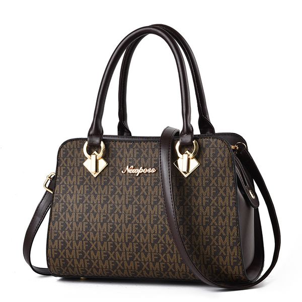 handbag female bag mother 2021 fashion middle-aged women's one shoulder messenger, Black;red
handbag female bag mother 2021 fashion middle-aged women's one shoulder messenger, Black;red