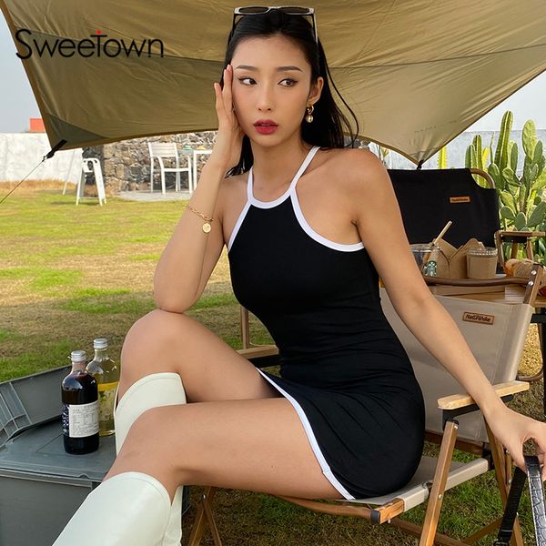 sweetown black sleeveless bodycon tank dresses women summer 2021 slim halter mini dress contrast patchwork gothic clothes, Black;white
sweetown black sleeveless bodycon tank dresses women summer 2021 slim halter mini dress contrast patchwork gothic clothes, Black;white