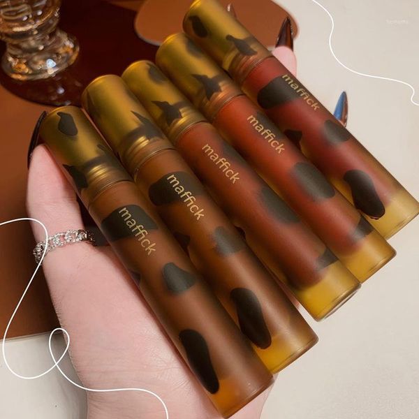 velvet matter lip glaze amber appearance chocolate brown red colors long lasting waterproof liquid lipstick ac3311
velvet matter lip glaze amber appearance chocolate brown red colors long lasting waterproof liquid lipstick ac3311