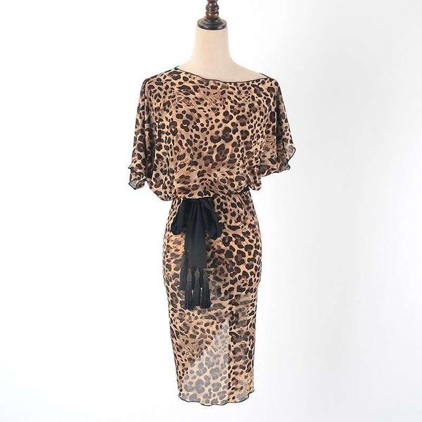 stage wear leopard print latin dress salsa cha samba with belt praticewear w2021, Black;red
stage wear leopard print latin dress salsa cha samba with belt praticewear w2021, Black;red
